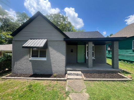 3102 S. Izard Street | 3 Bedrooms | 1 Full Bathroom ~ 1/2 Off First Month's Rent!!!! – photo 1