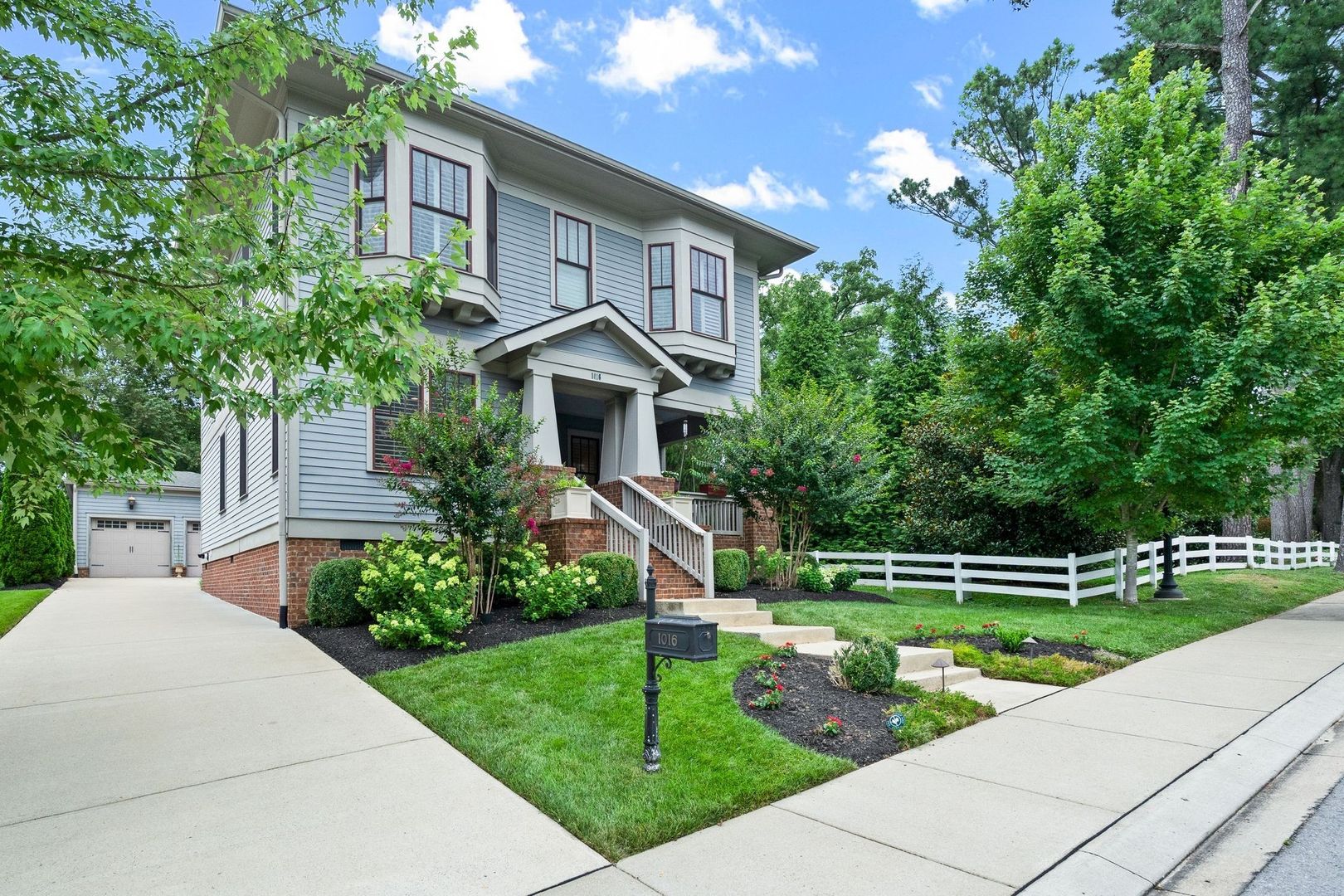 Franklin House: 1016 Benelli Park Court