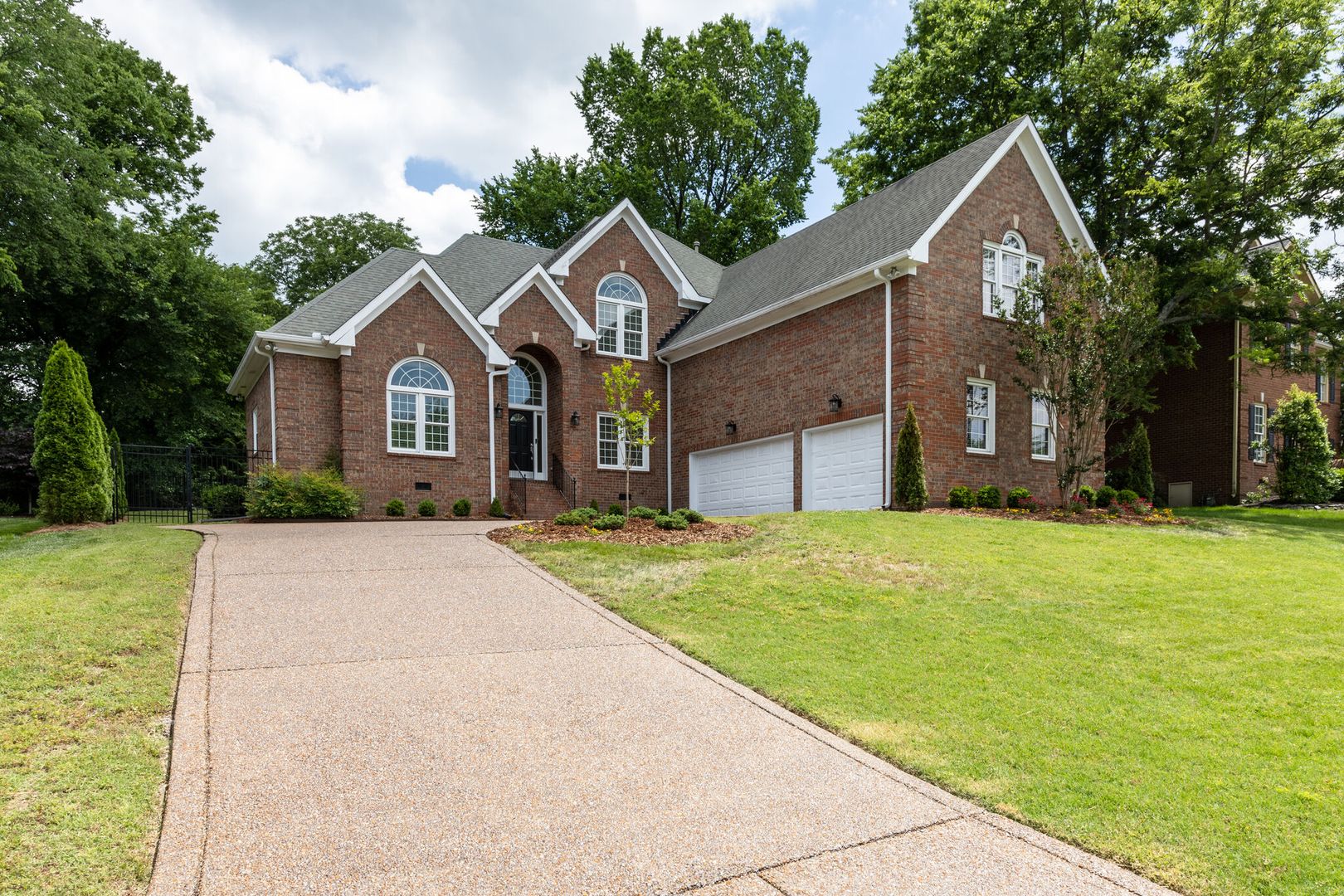 Brentwood House: 1712 Charity Dr.