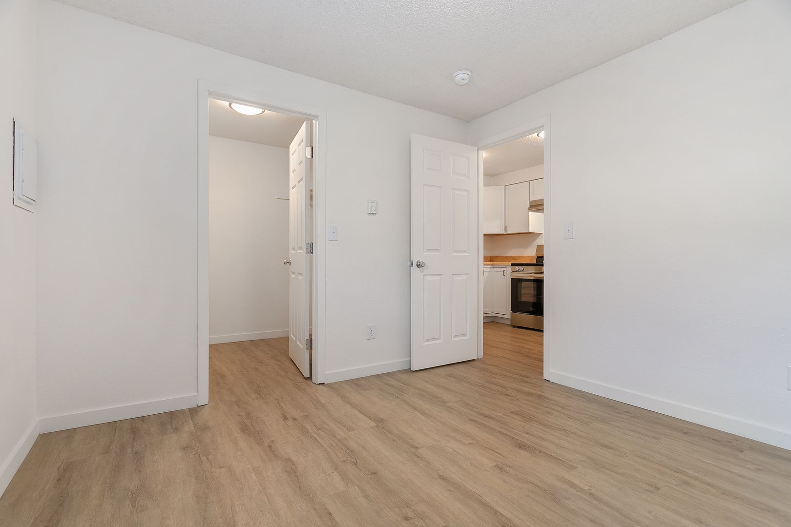 Bellingham Apartment: 621 32nd St