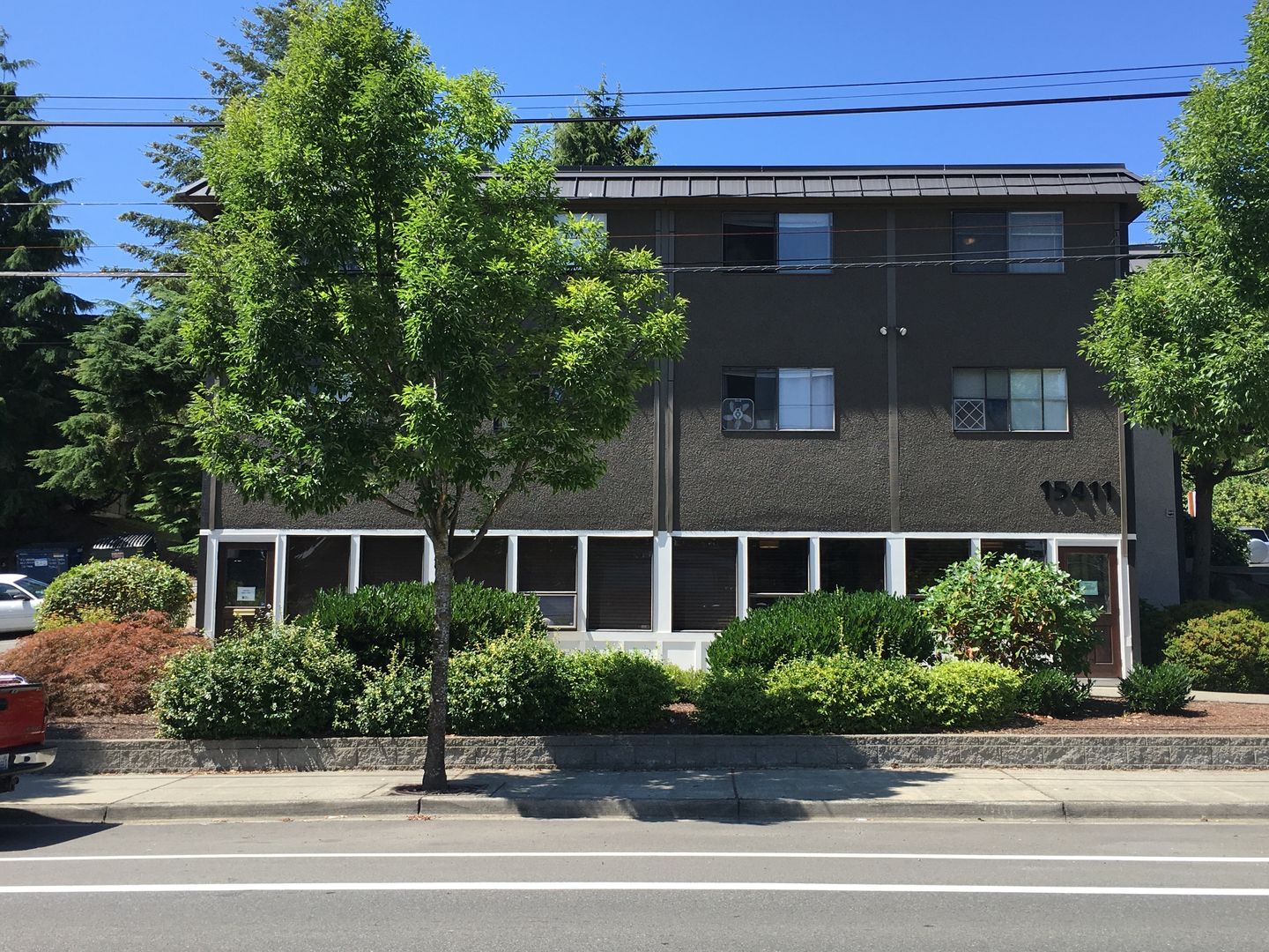 Burien Apartment: 15411 4th Ave SW