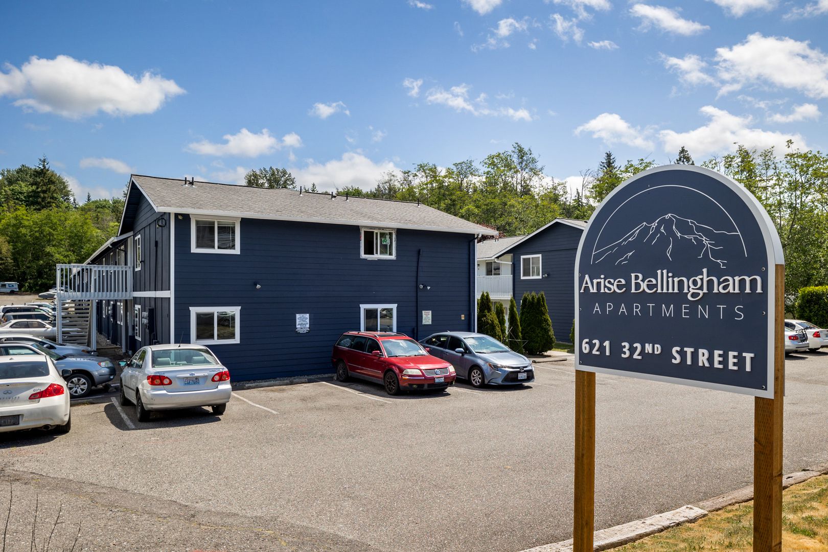 Bellingham Apartment: 621 32nd St