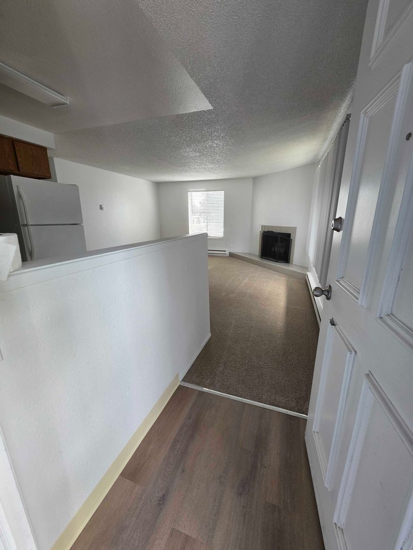 Arlington Apartment: 17313 Smokey Point Blvd