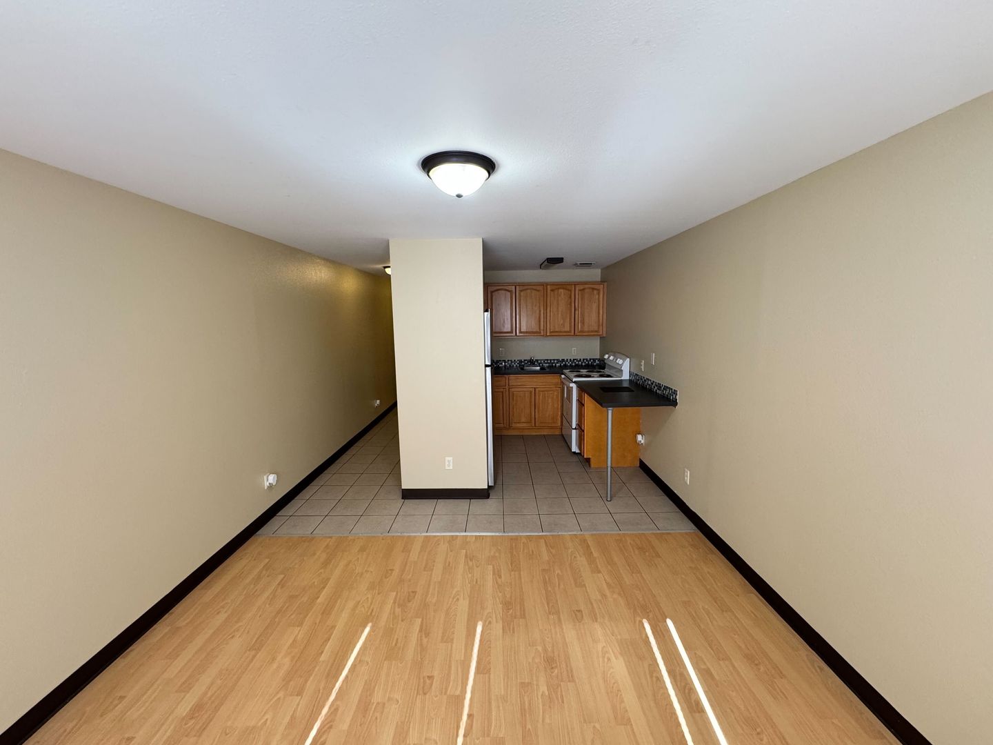 Burien Apartment: 15411 4th Ave SW