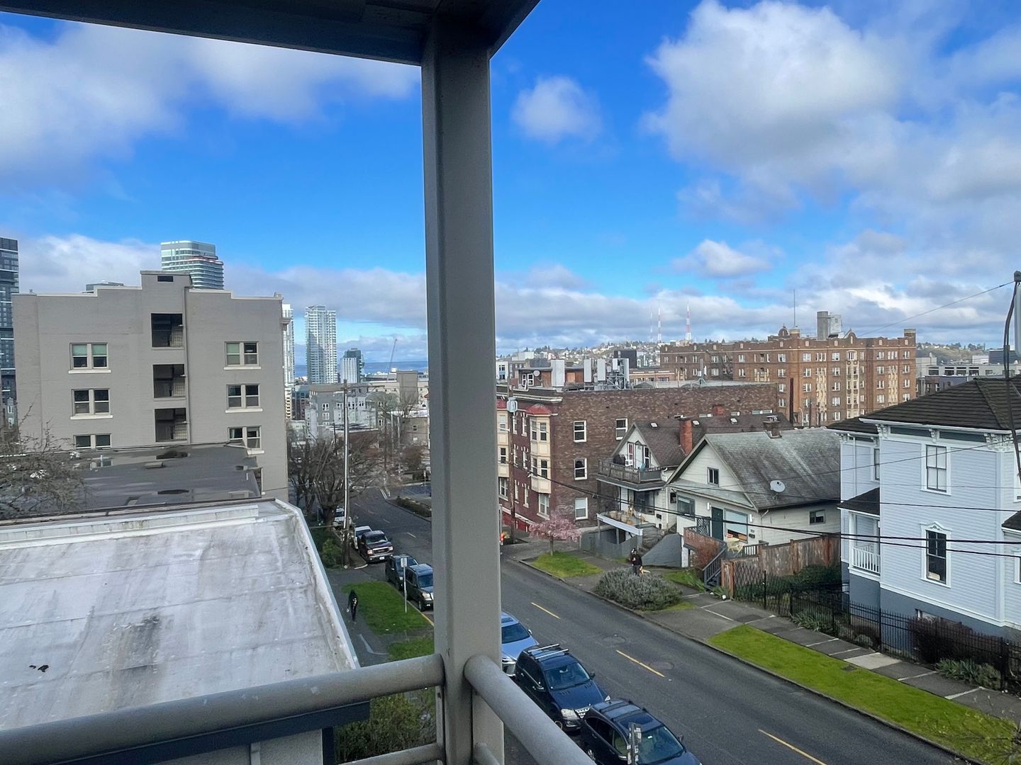 Seattle Apartment: 601 E Denny Way