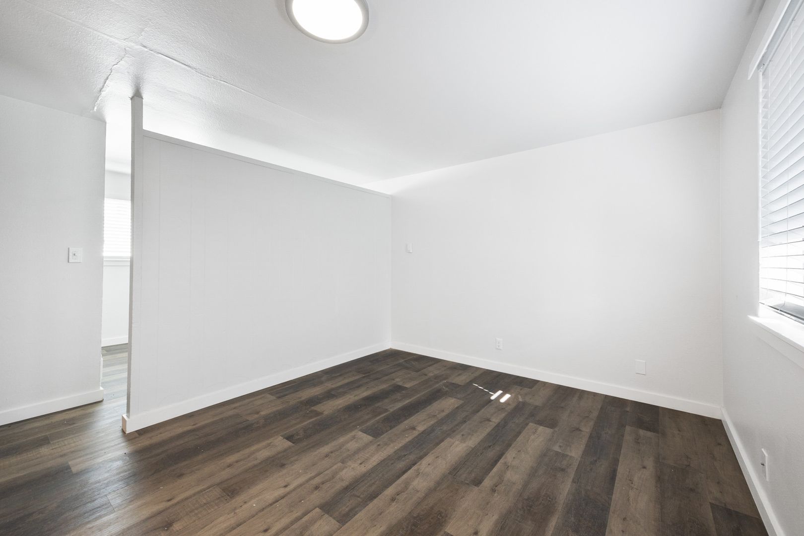 Seattle Apartment: 9252 17th Ave SW