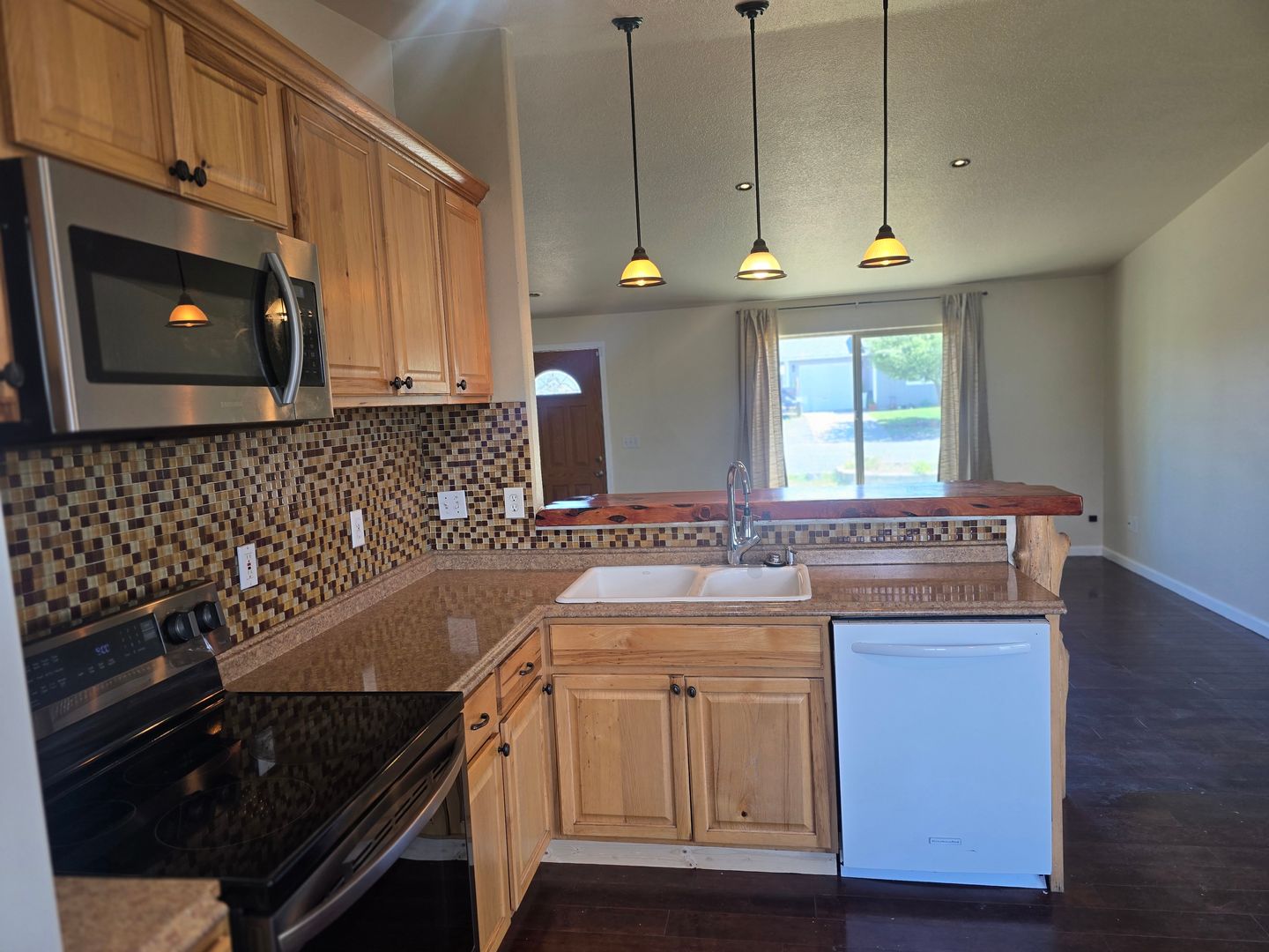 Culver House: 803 Scenic Loop