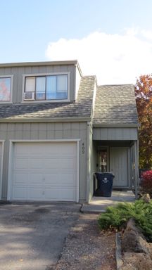 2 Bed, 1 Bath Home with Garage & Fenced Backyard – photo 1