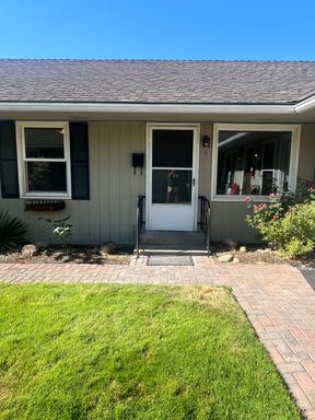Beautiful cottage-style one-bedroom home with vintage charm. Has hardwood floors and an open floor plan.