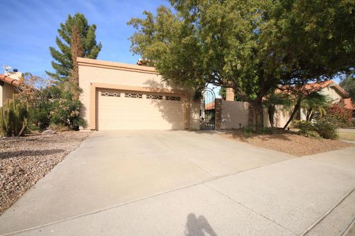 Charming 4-Bedroom Home with Pool in Dobson Ranch, Mesa, AZ – photo 1