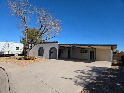 Great Location! 1 Bed 1 Bath Mesa Apartment – photo 1