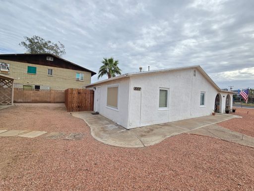 1007 N Scovel St Tempe, AZ 85281 – photo 1