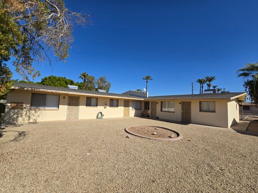 Great Location! Remodeled 1 bed 1 bath – photo 1