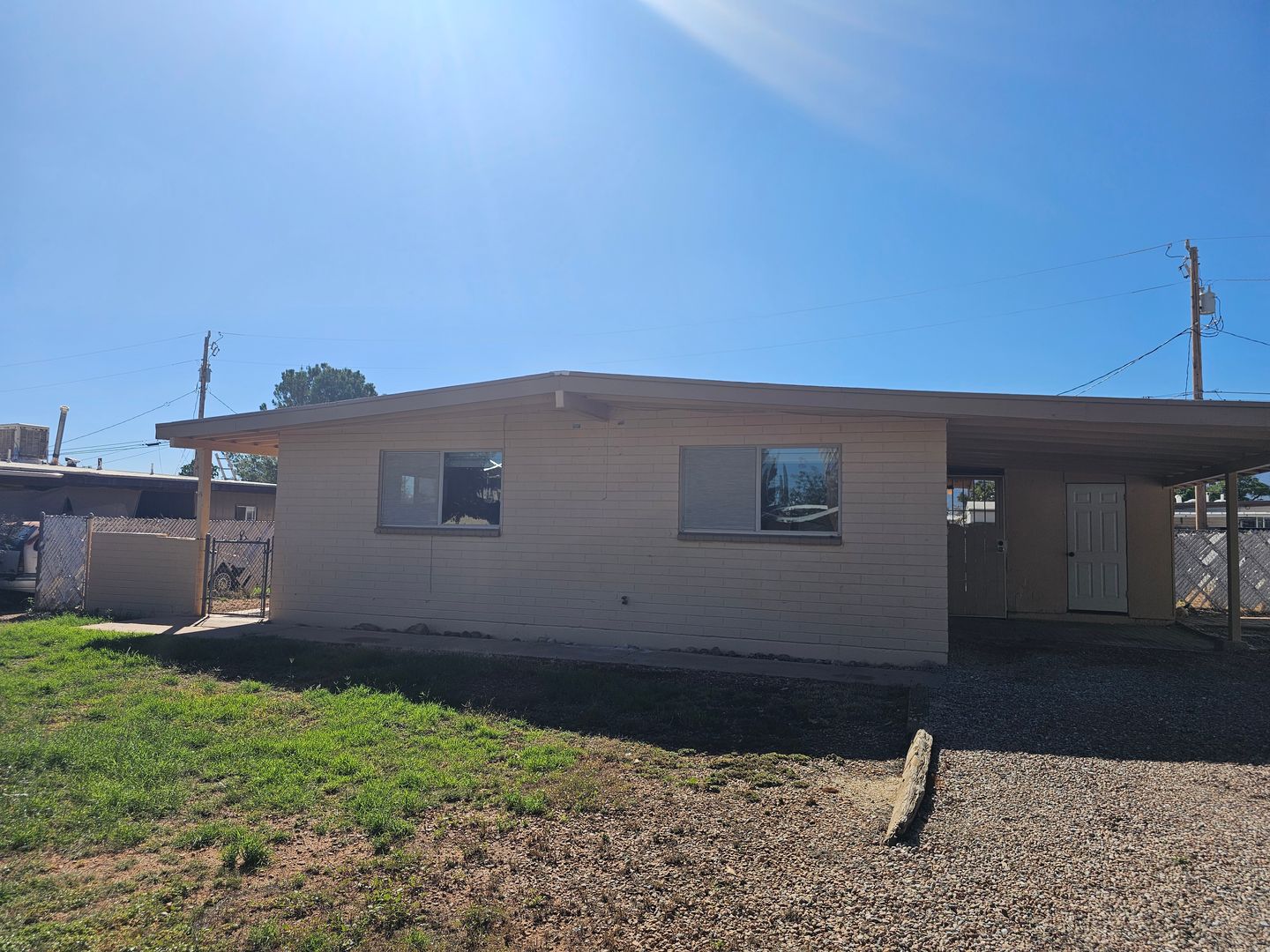 Sierra Vista House: 200 West Brown Dr