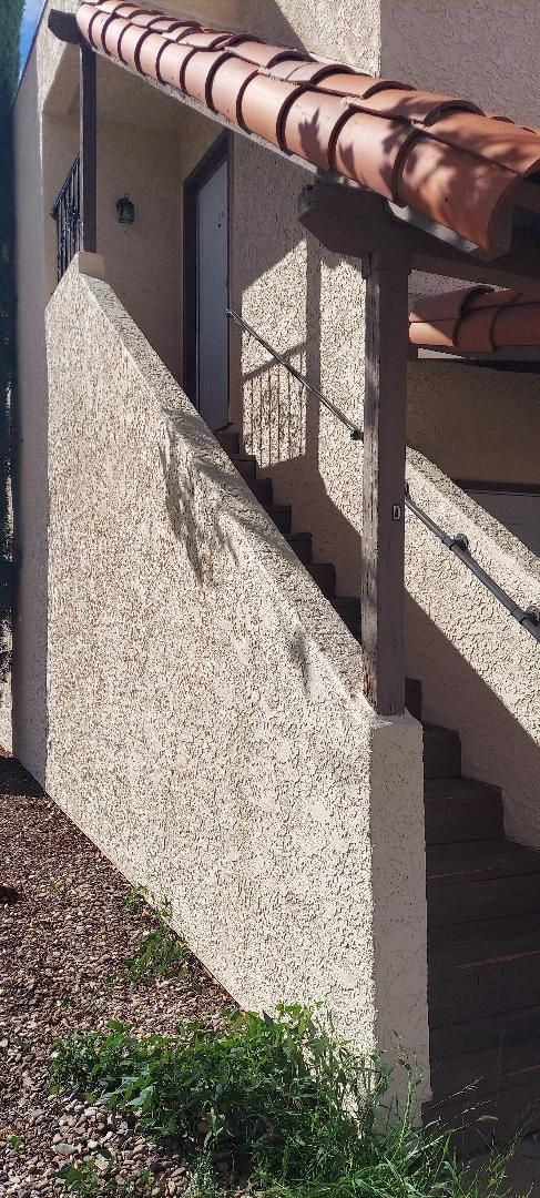 Sierra Vista House: 1401 D Paseo San Luis
