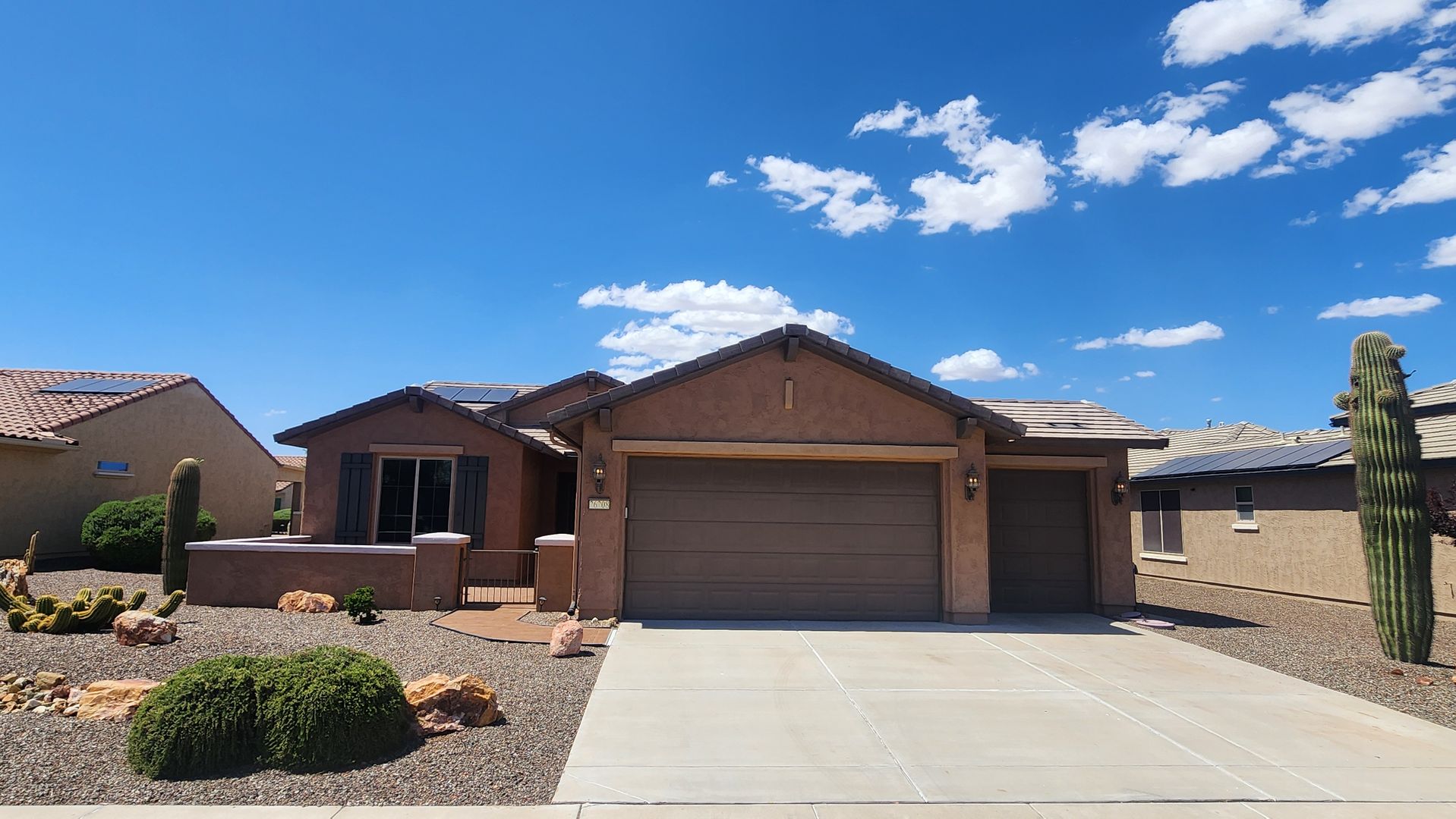 BUCKEYE House: 26208 W. TINA LANE