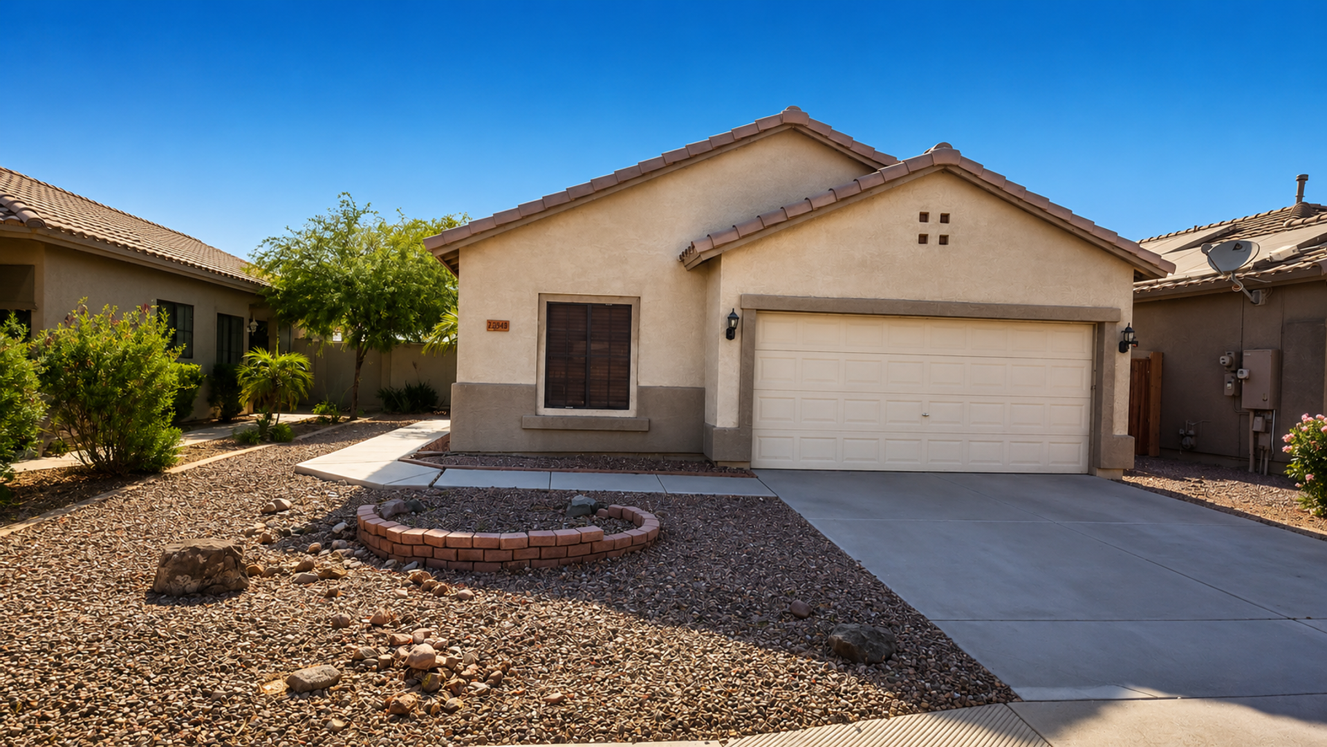 Peoria House: 12100 N 89TH DR