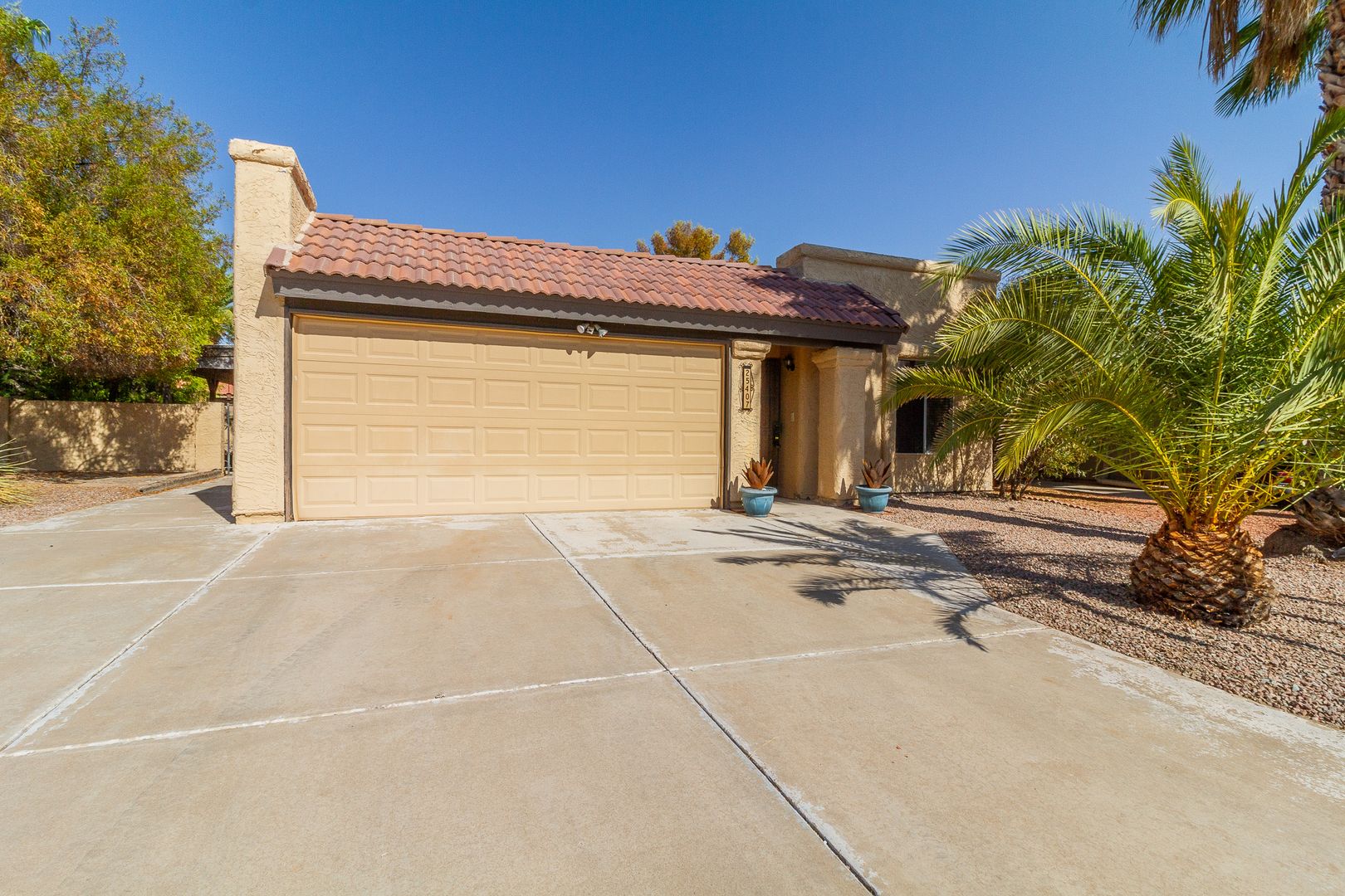 Sun Lakes House: 25407 S. Pinewood Drive