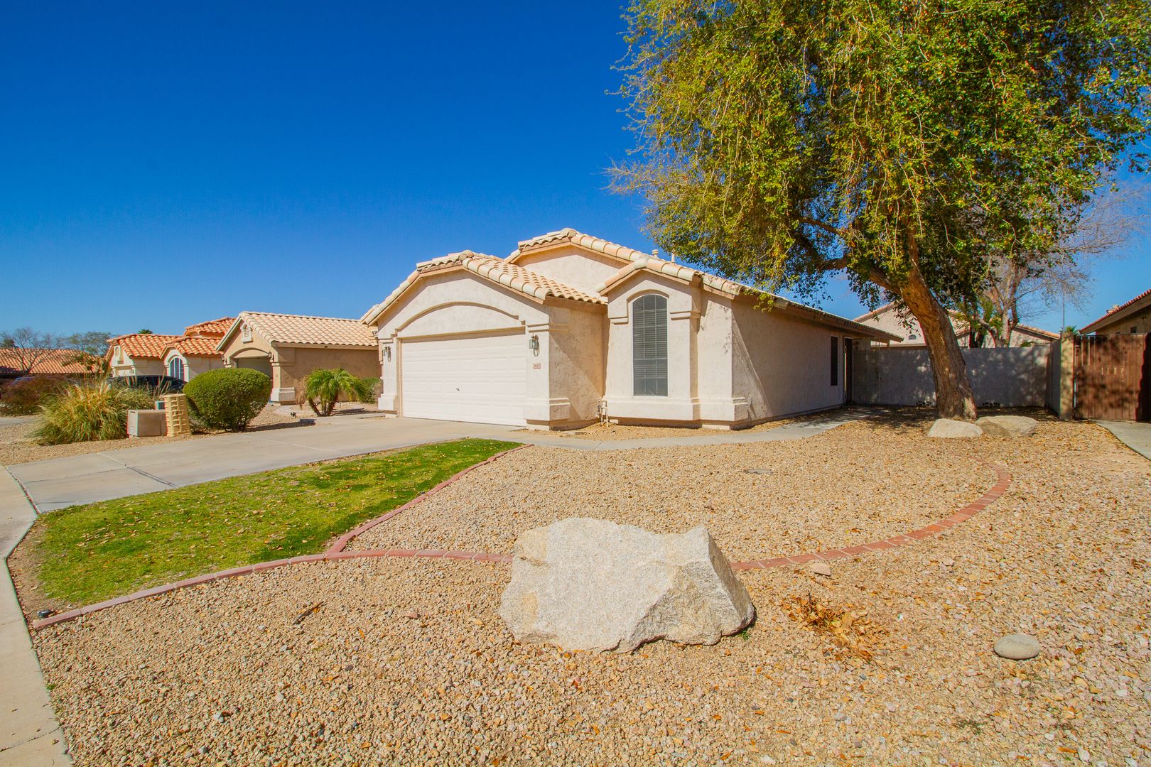 Peoria House: 9668 W IRMA LN
