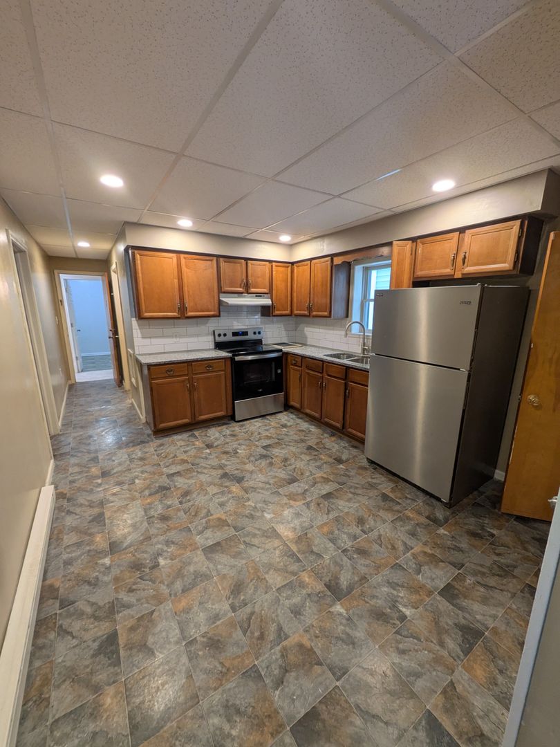 Scranton Apartment: 601 Dean St