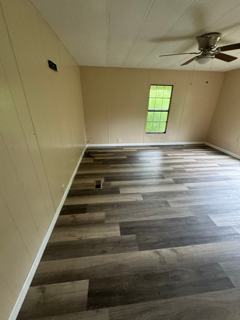 6841 Klug Pines 5 of 7