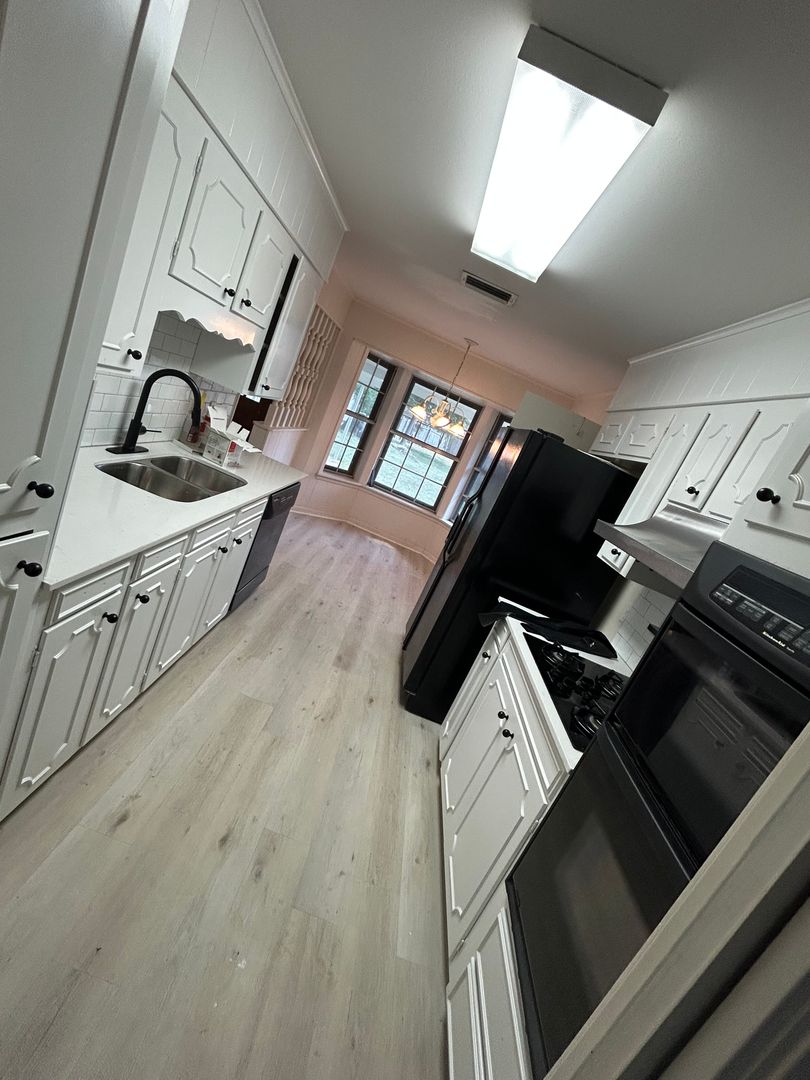 2907 Salem Dr 8 of 12