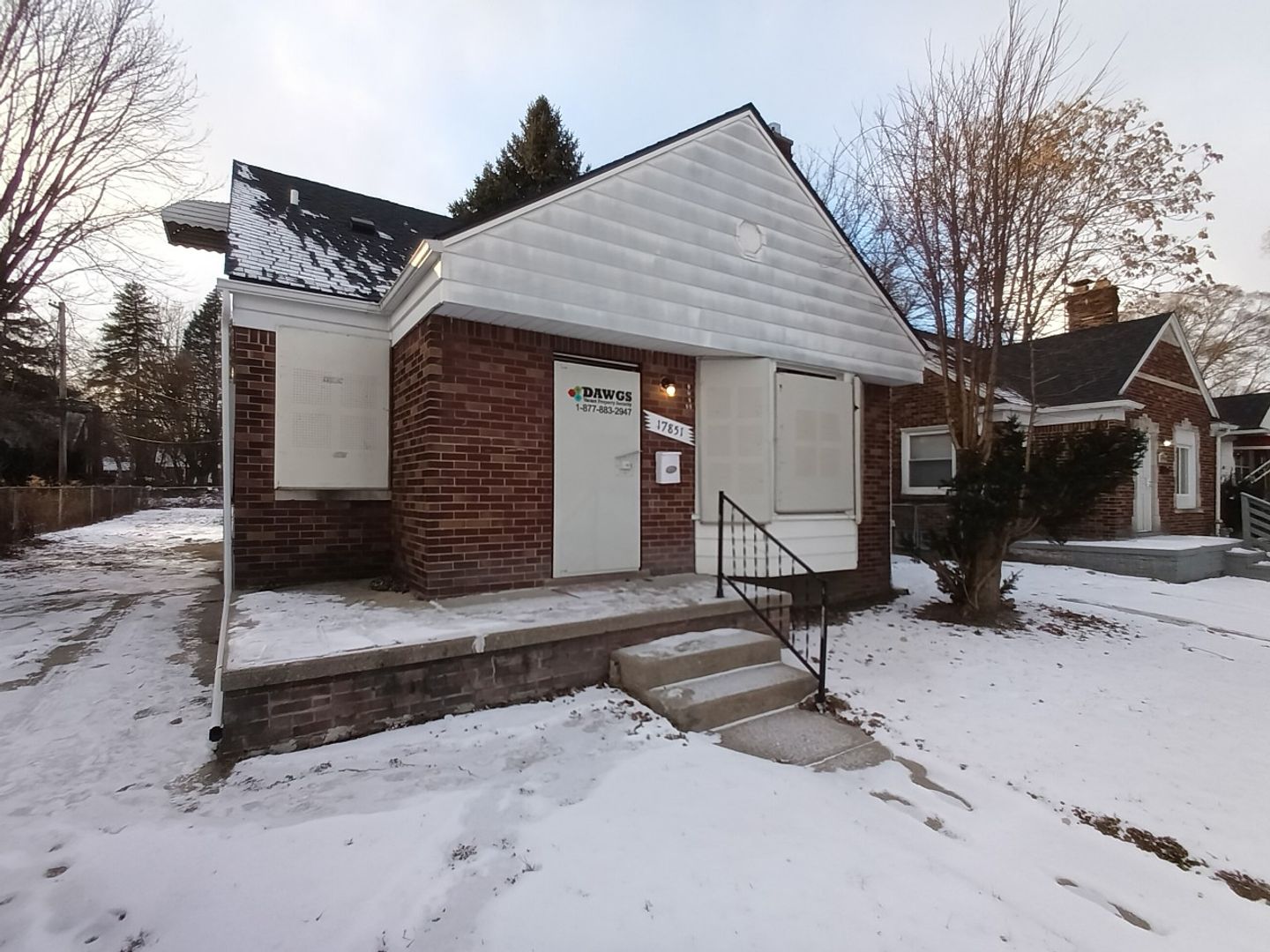 Detroit House: 17851 Strasburg