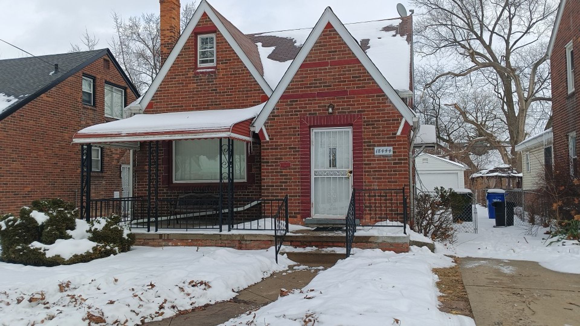 Detroit House: 18444 Ardmore Street