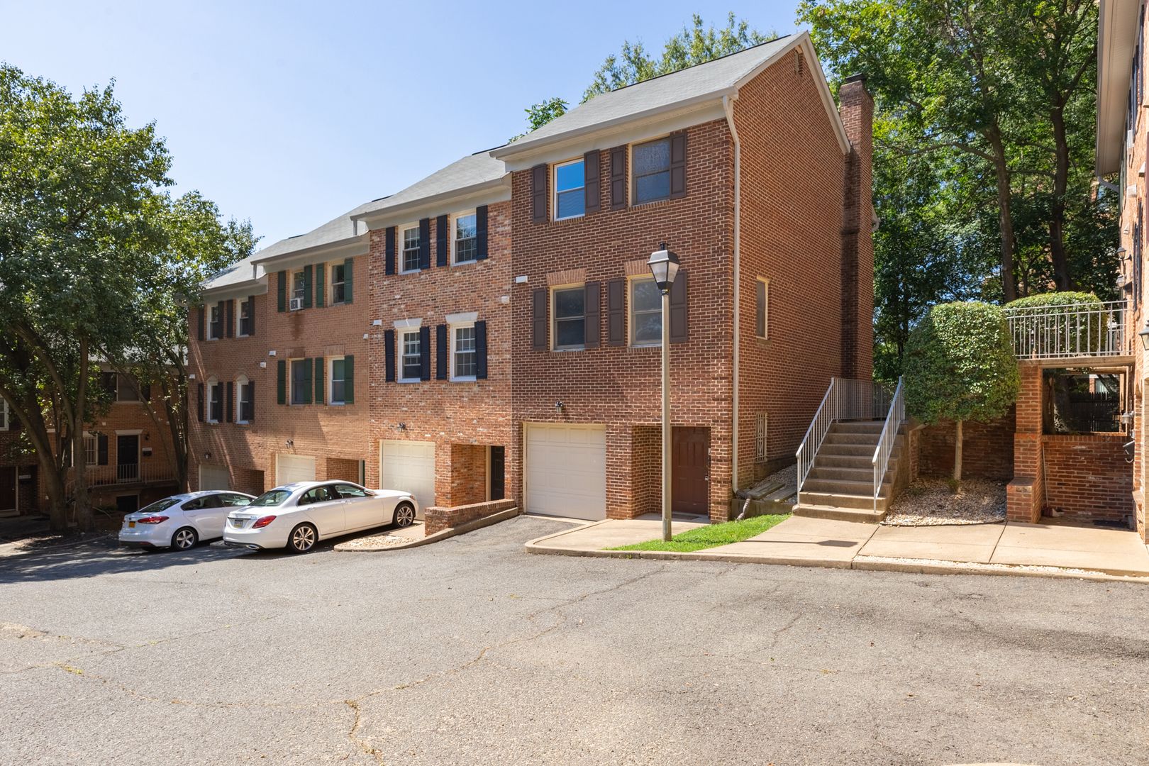 Arlington Apartment: N. Wayne St