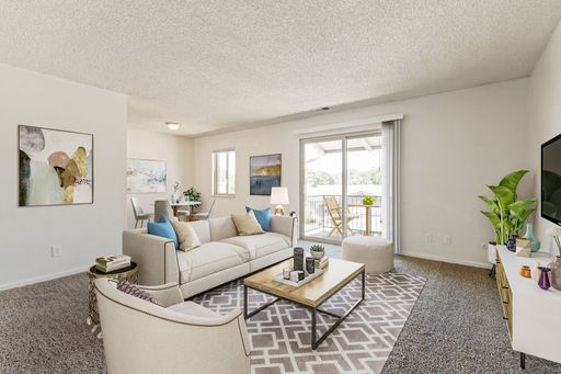 Spacious, Remodeled 1bed, 1bath Apartment Home – photo 1