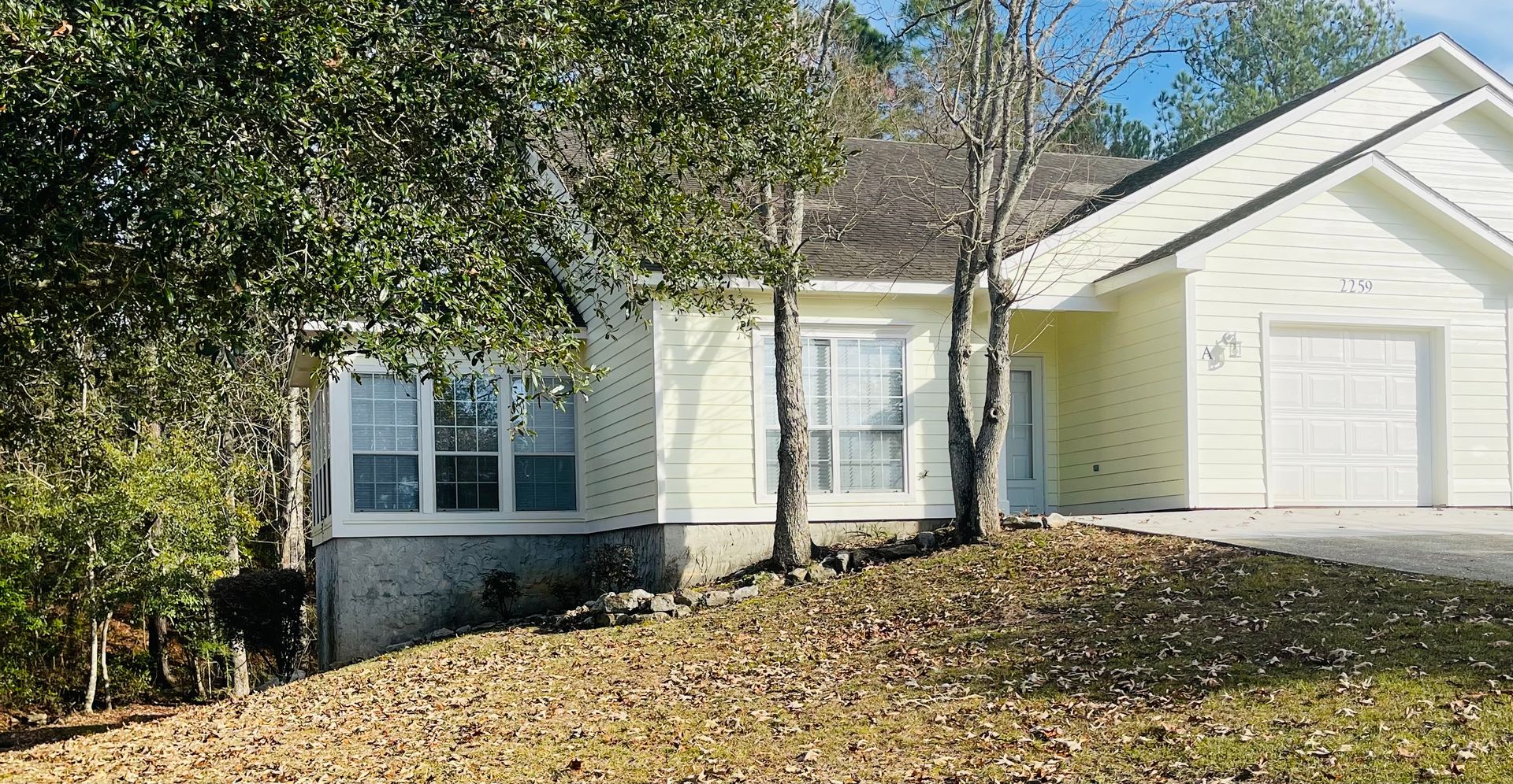 Mobile Apartment: 2259 Pesnell Ct.