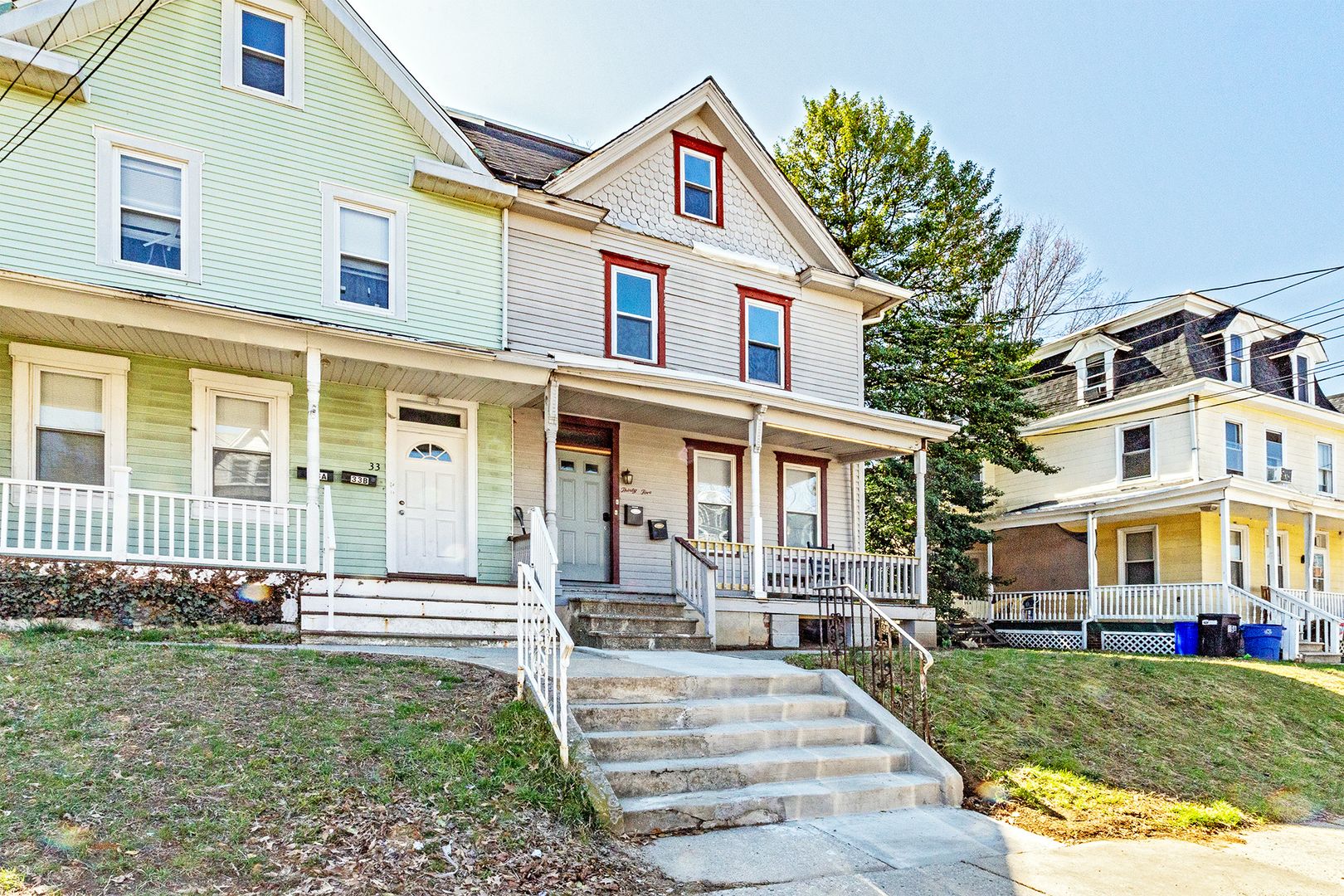 Woodbury Apartment: 35 High St