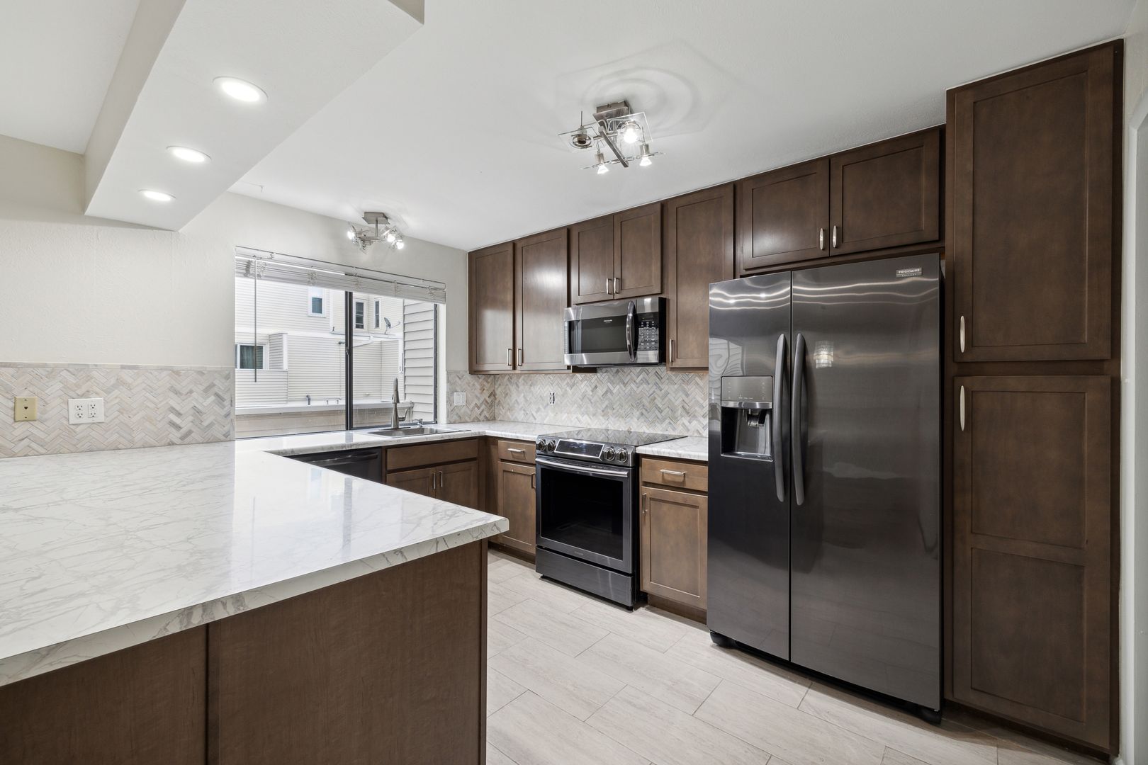Denver House: 1050 S Monaco Pkwy Unit 84