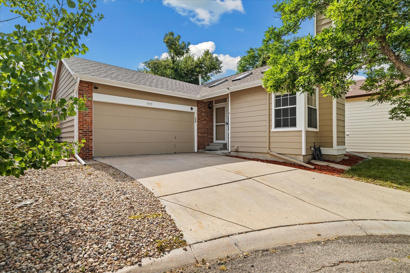Highlands Ranch House: 9333 Cattail Ct