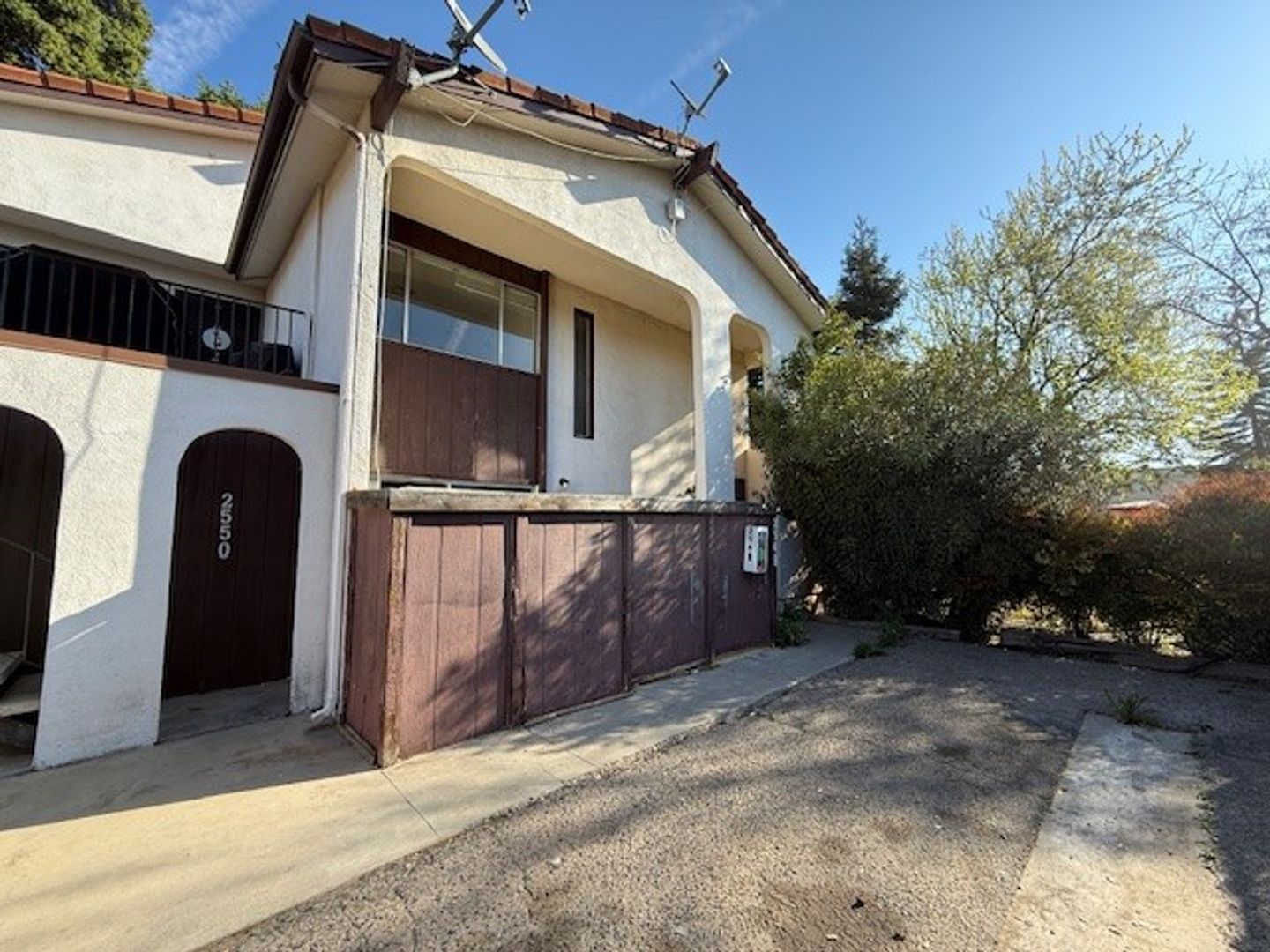 MPM - 2544, 2546, 2548, 2550 S. Sallee St.