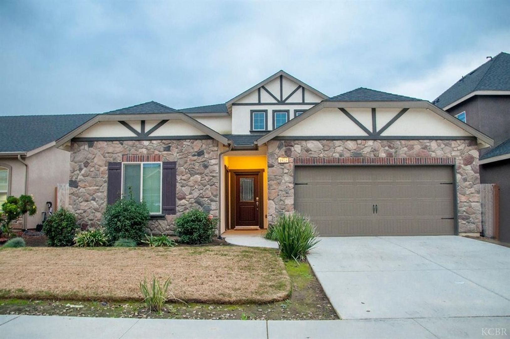 Hanford House: 1923 W. Humboldt Drive