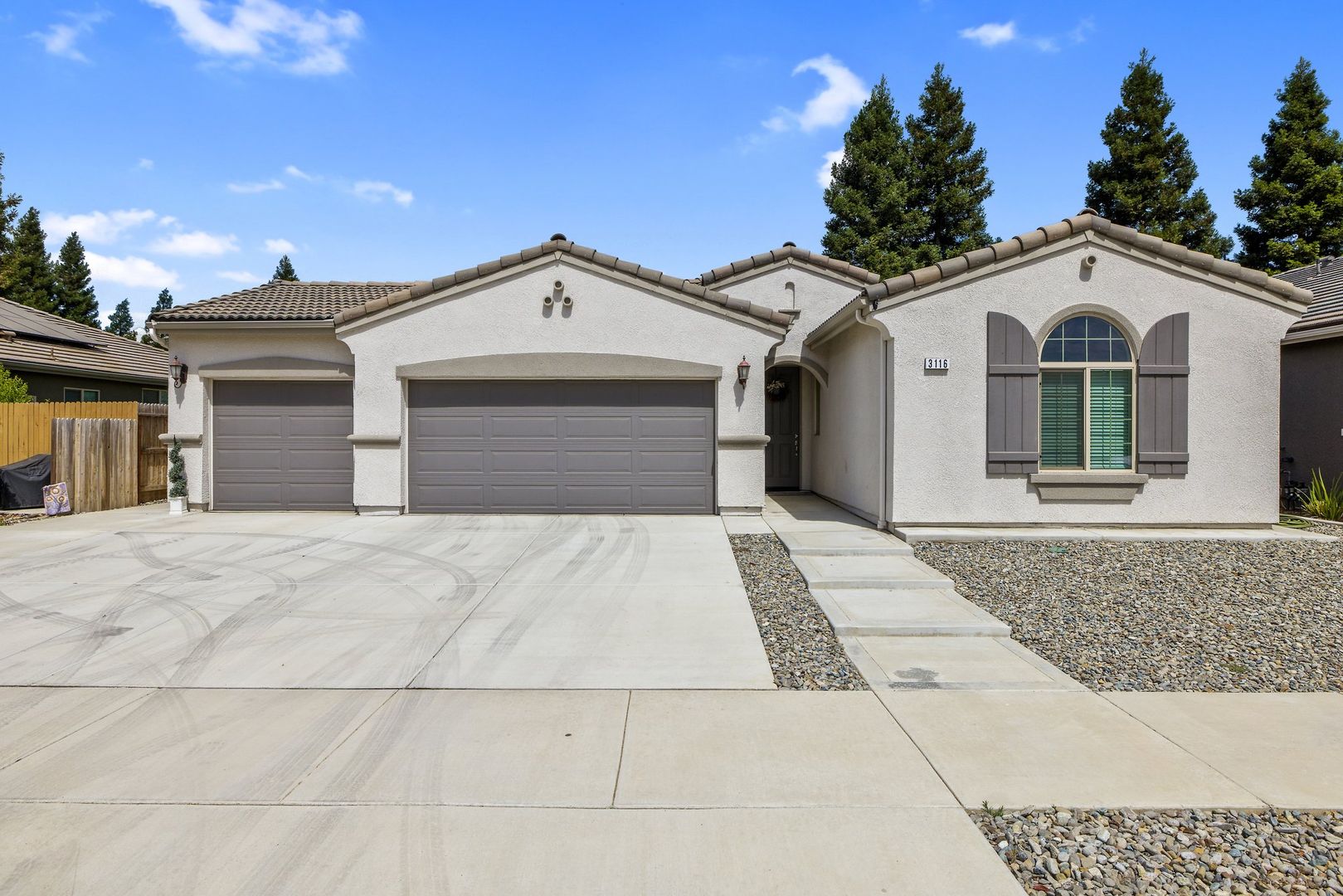 Visalia House: 3116 S. Kennedy Street