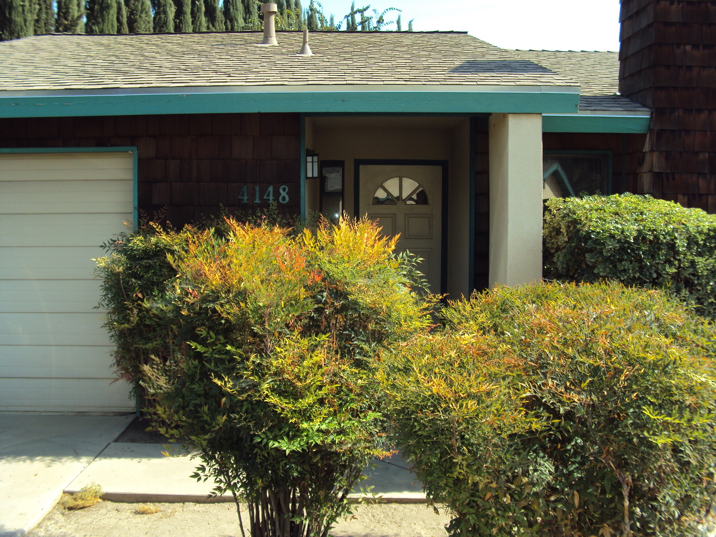 Visalia Apartment: 4142-4148 W.Douglas Ave