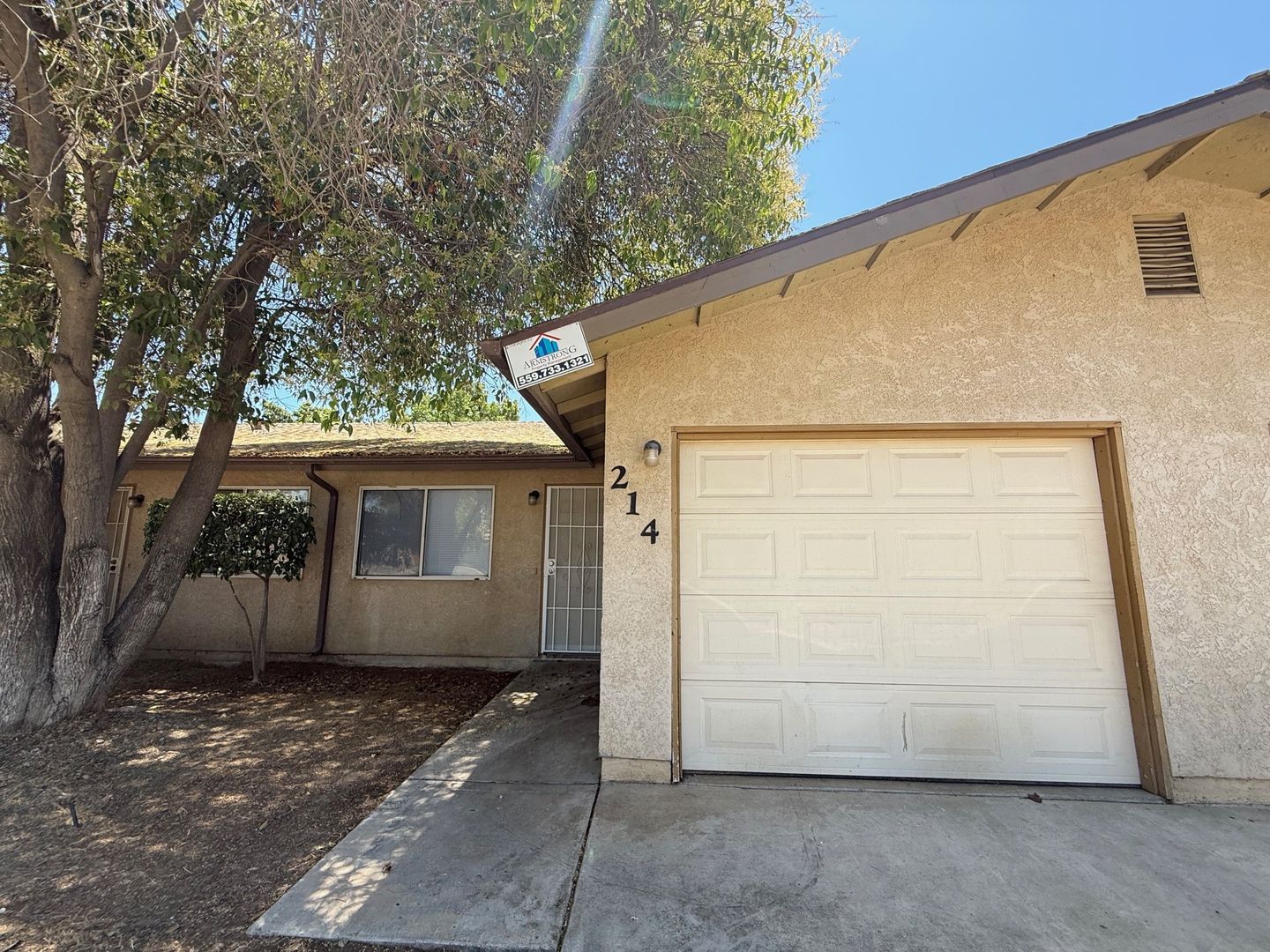 Exeter Apartment: Vine Street