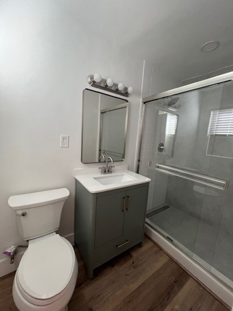 4212 W. School Avenue, Visalia, CA 93291