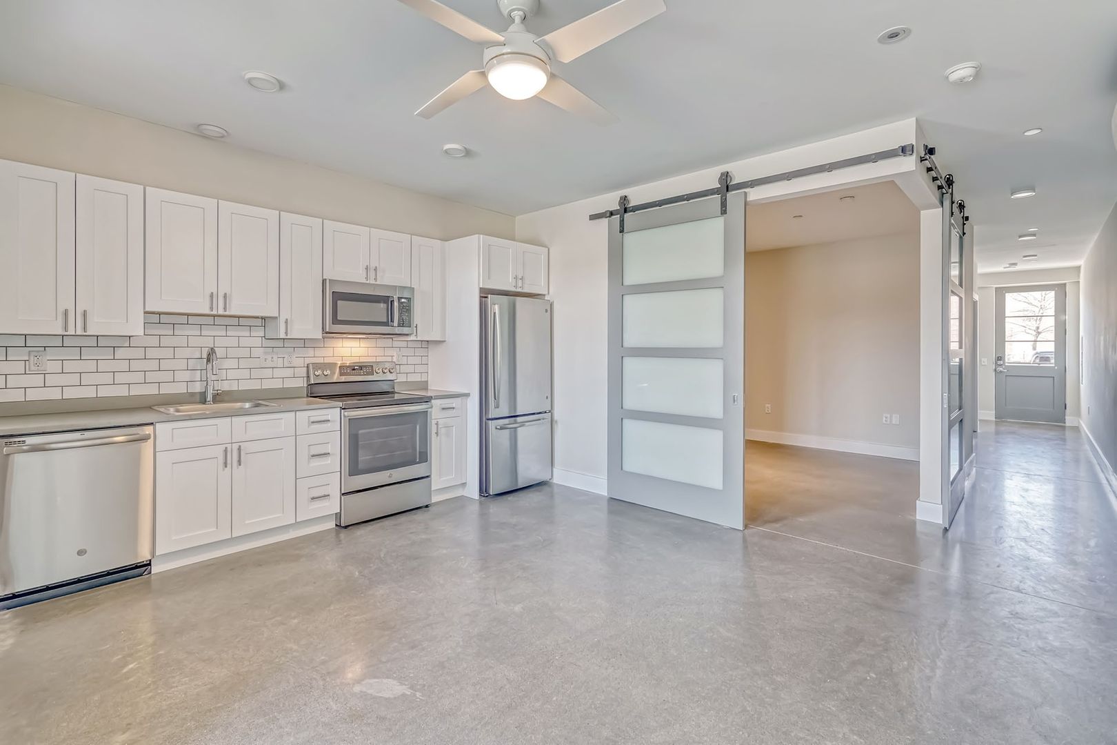 Ithaca Apartment: 323 Taughannock Boulevard