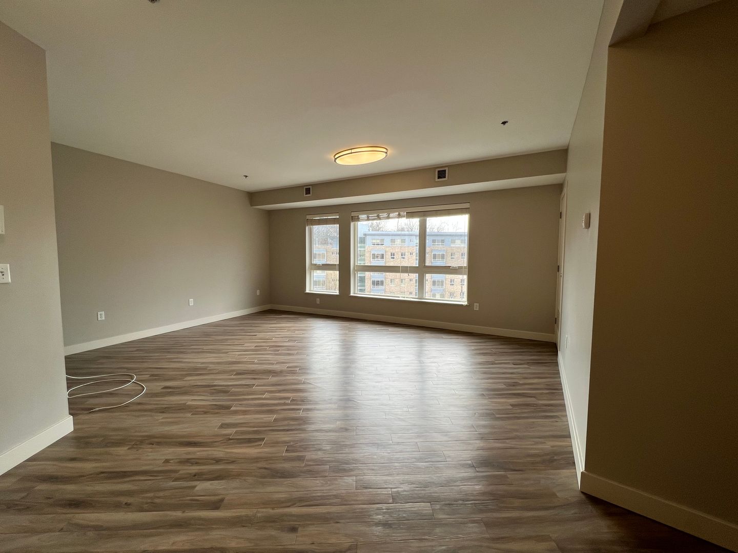 140 Seneca Way 4 of 13