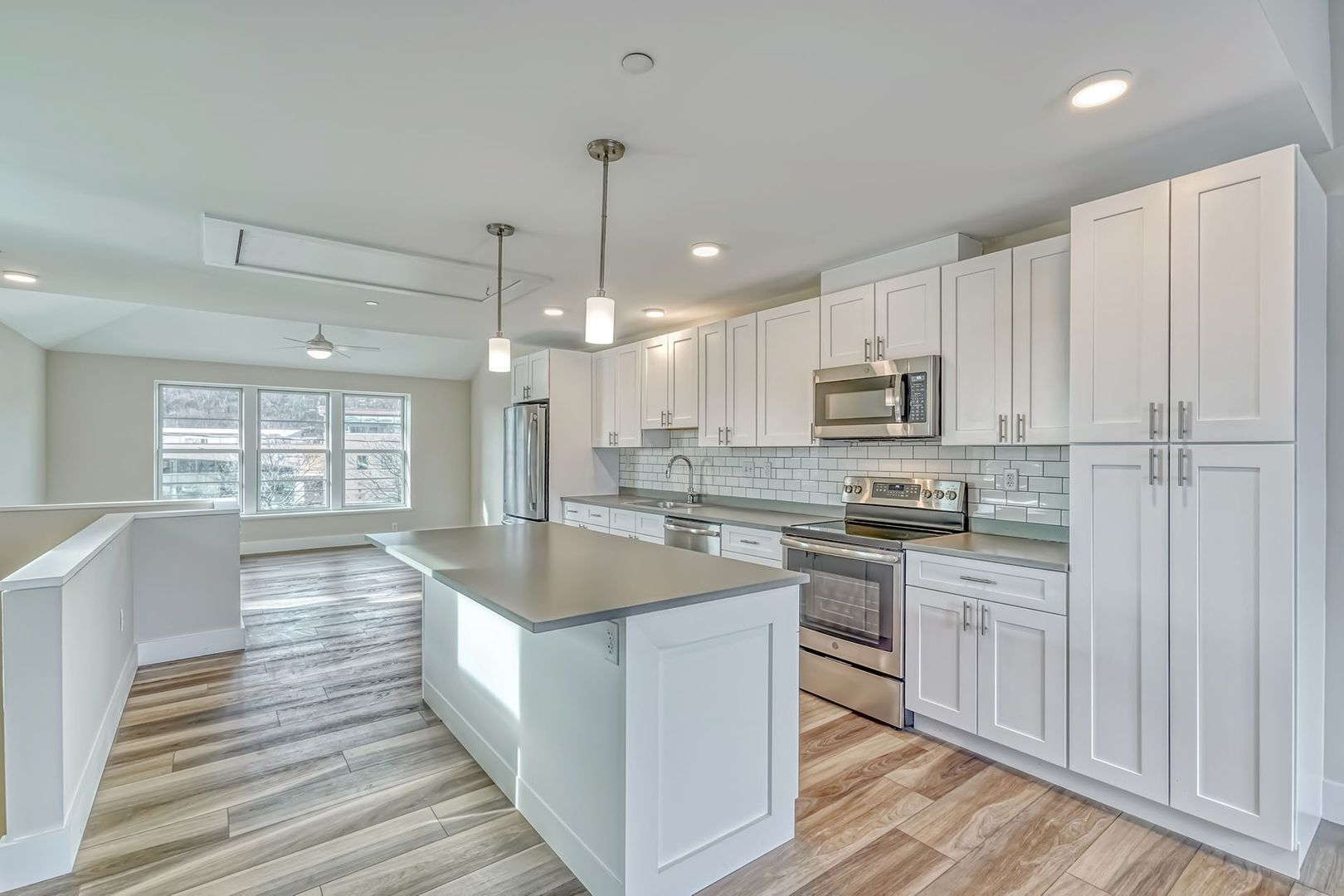 Ithaca Apartment: 323 Taughannock Boulevard