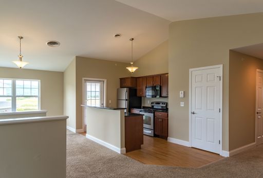 Gorgeous 2 Bedroom 2 Bath with Vaulted Ceiling