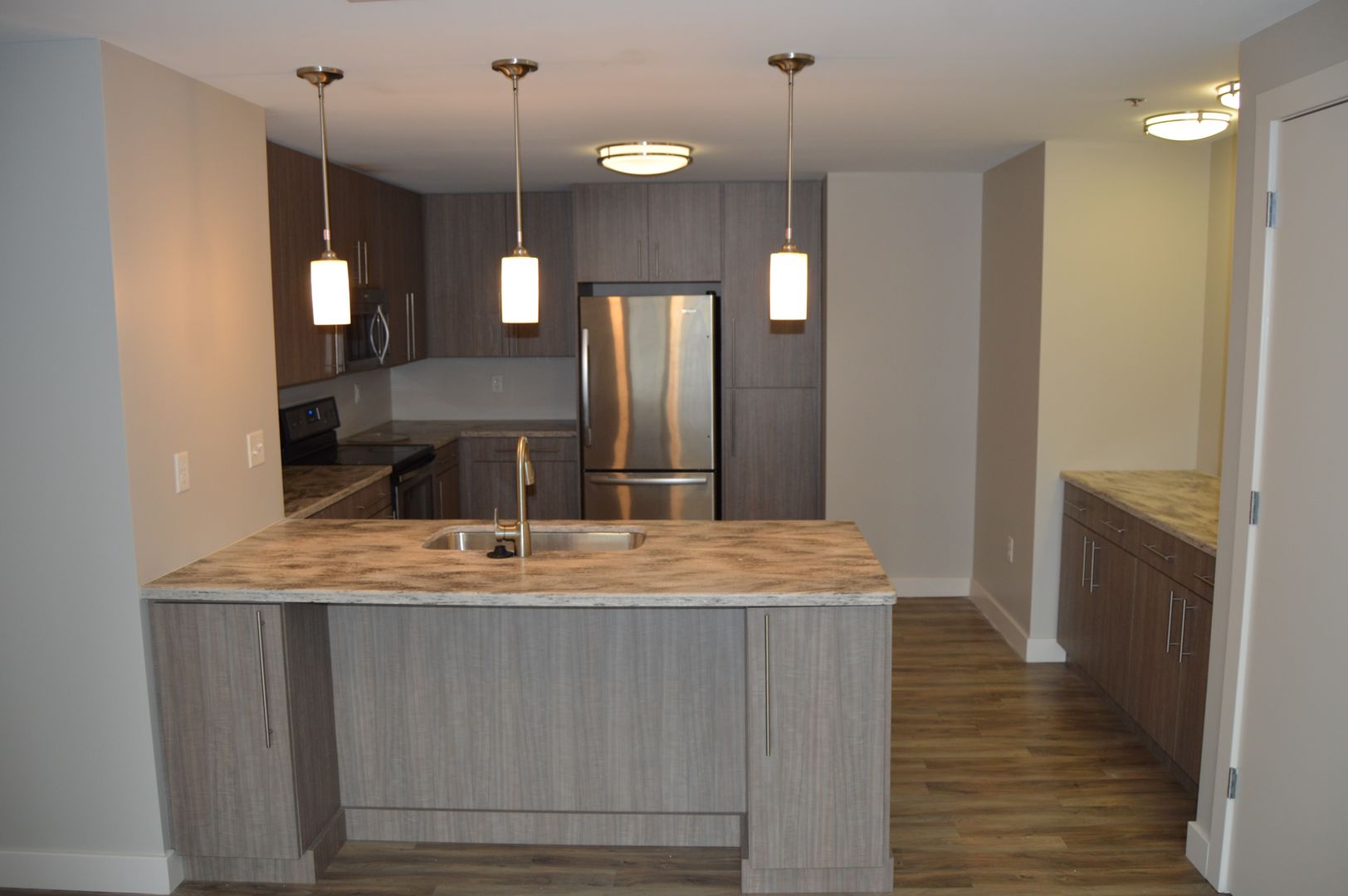 140 Seneca Way 2 of 4