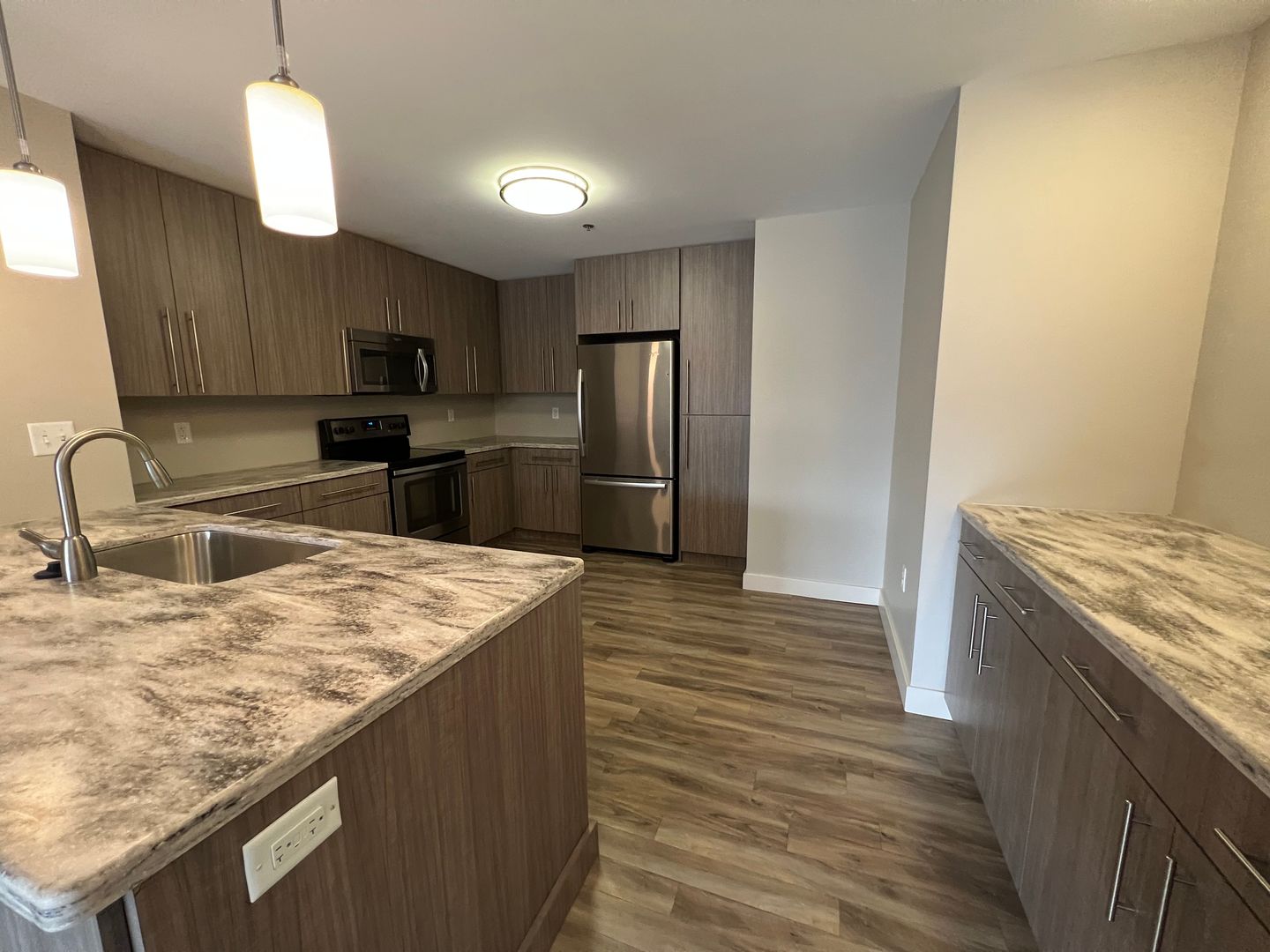 140 Seneca Way 2 of 13