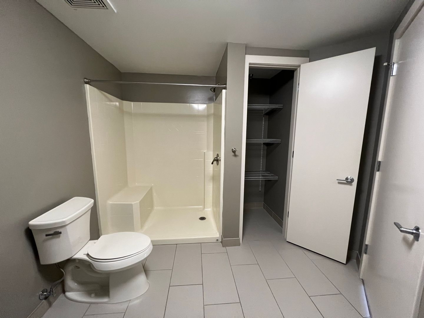 140 Seneca Way 9 of 13