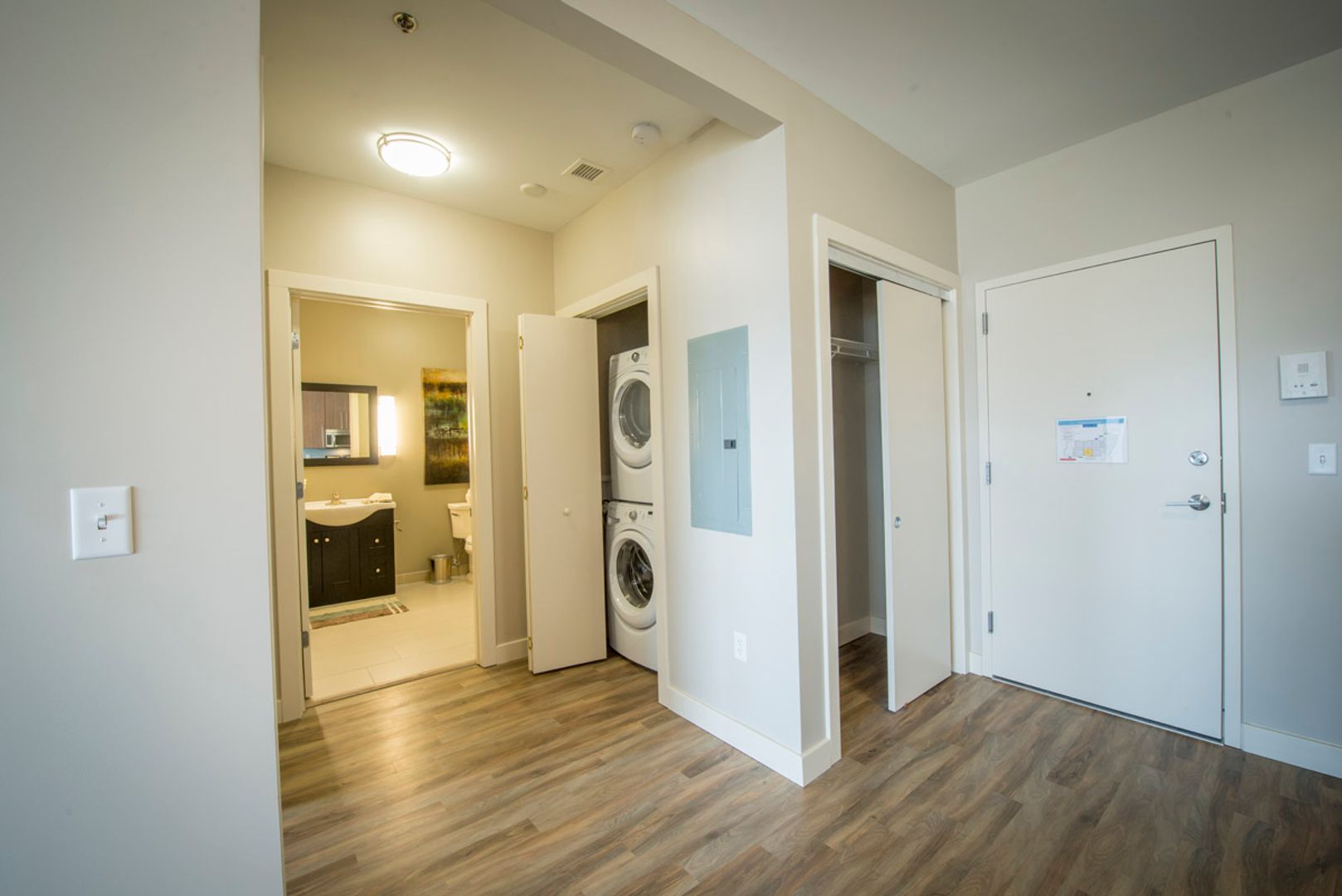 140 Seneca Way 3 of 5