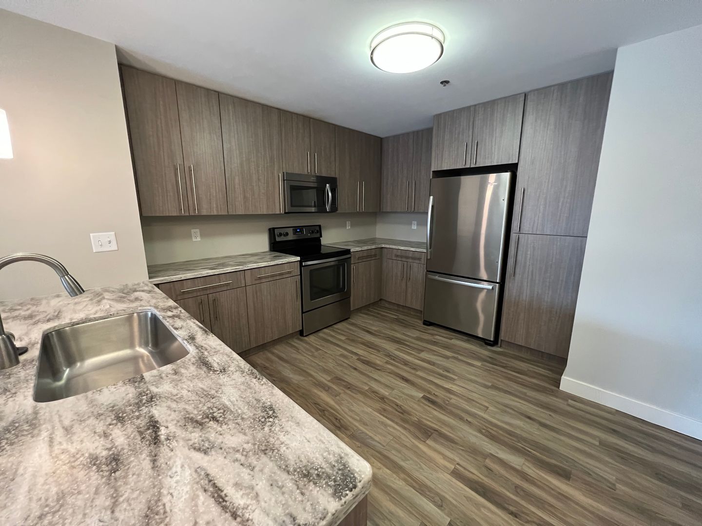 140 Seneca Way 1 of 13