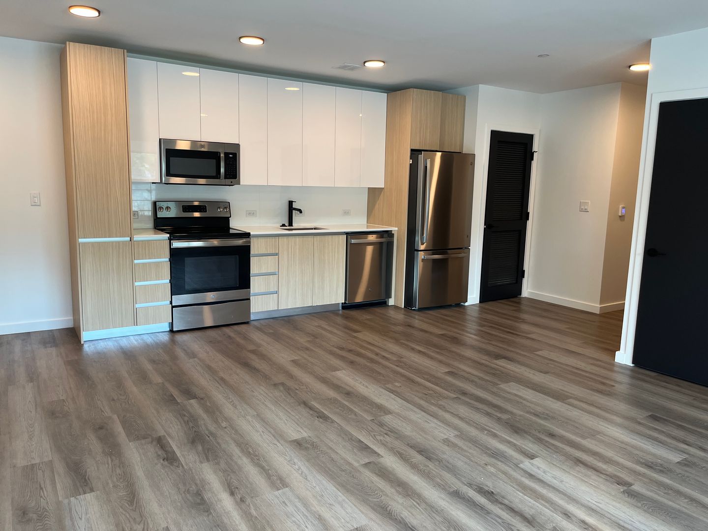 Ithaca Apartment: 430 West State Street